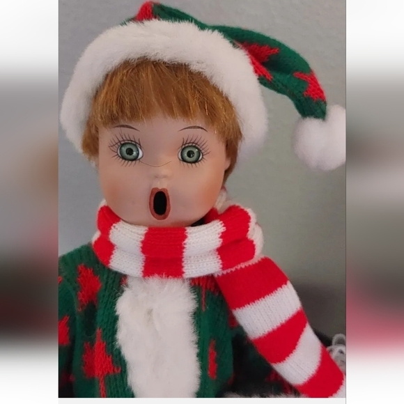 Caroler Figurine Vintage Christmas Decoration Doll Christmas  carol GIFT… - Picture 2 of 6